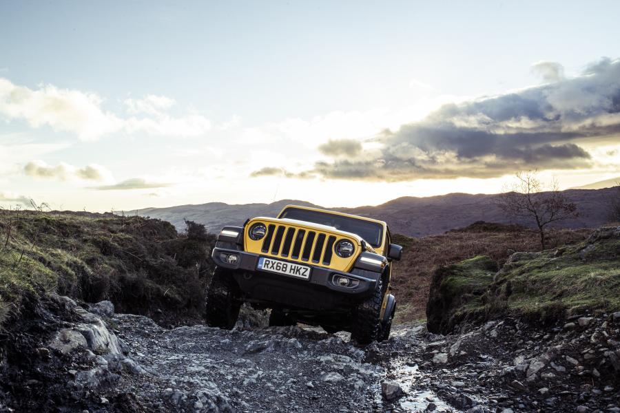  Jeep Wrangler Unlimited Rubicon (JL) 2019 года  (UK) (фото 21 из 23)